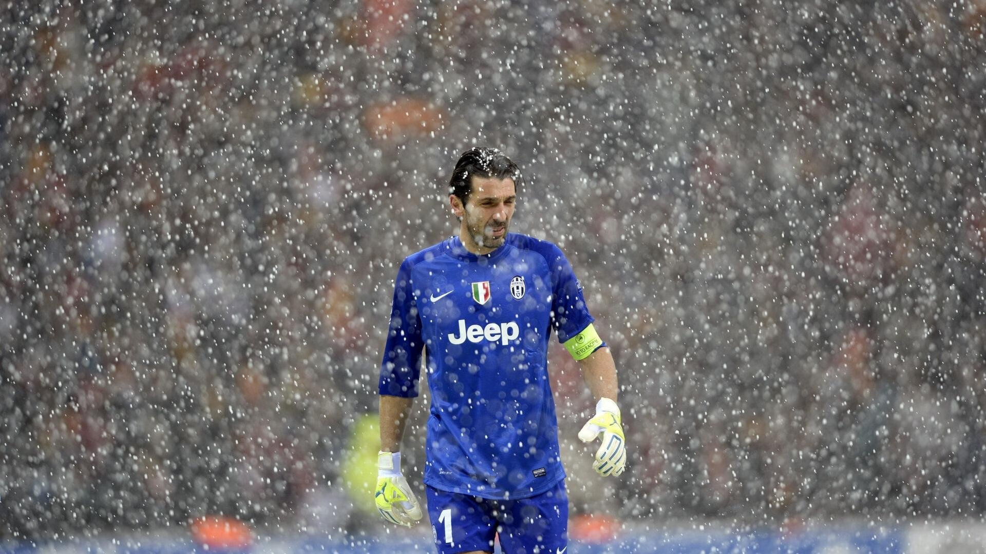 决赛焦点：切拉苏奥洛出水即领游，切洛拉高球队